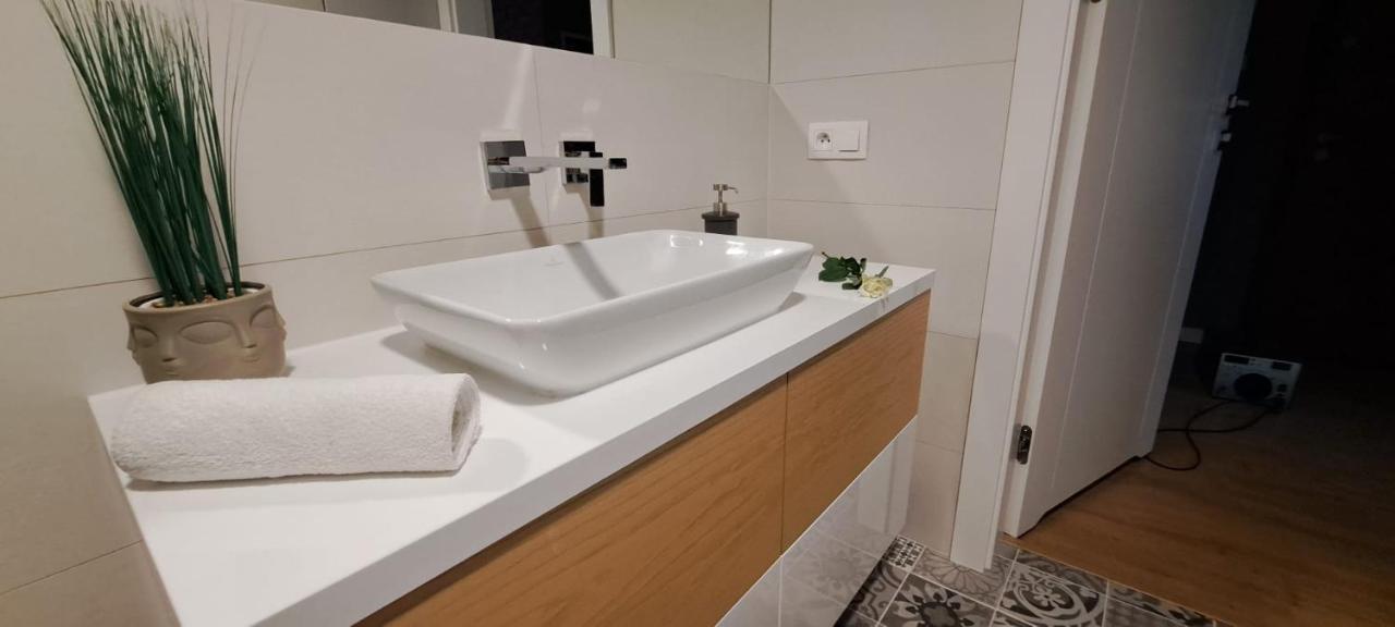 Loft Apartment " Amadeus " Tymienieckiego 25D Łódź Eksteriør billede